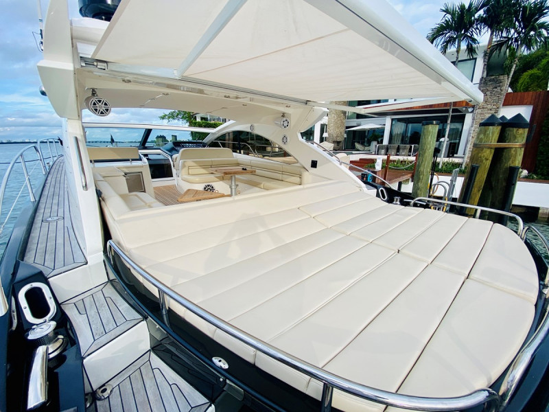 PREDATOR 60 2010 60' 0" SUNSEEKER