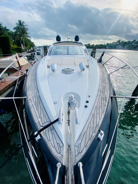 PREDATOR 60 2010 60' 0" SUNSEEKER