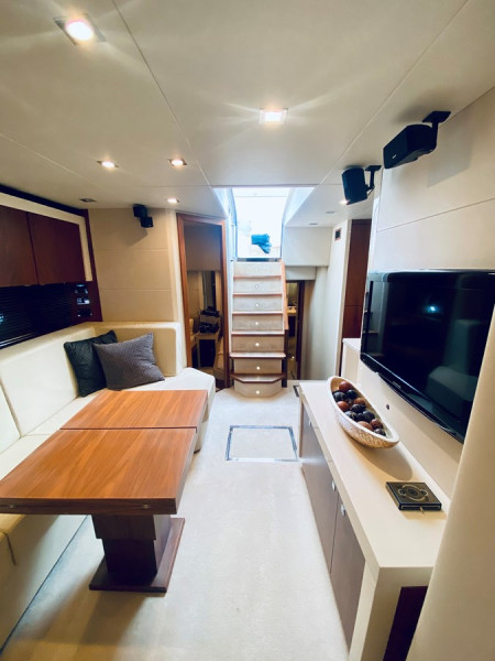 PREDATOR 60 2010 60' 0" SUNSEEKER