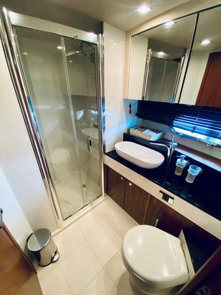 PREDATOR 60 2010 60' 0" SUNSEEKER