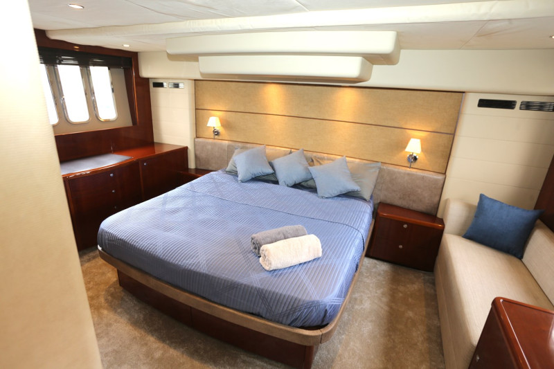 2010 62' 0" PRINCESS YACHTS