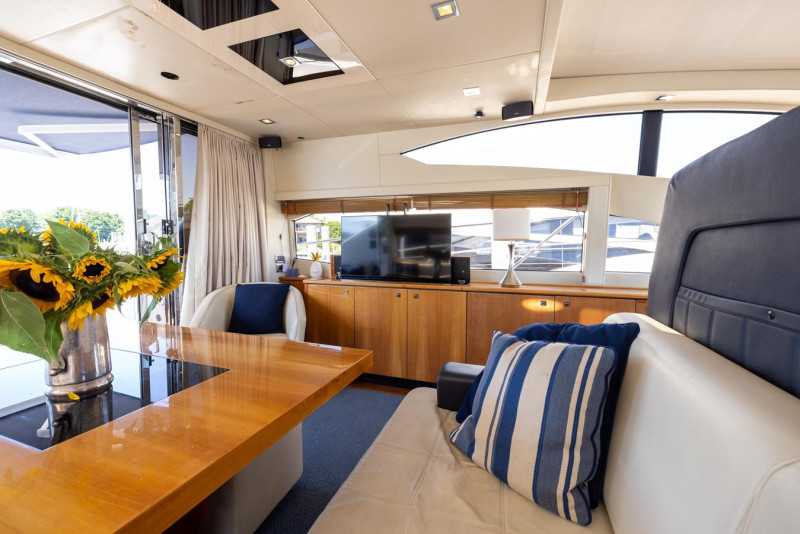 2010 64' 0" SUNSEEKER