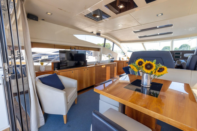 2010 64' 0" SUNSEEKER