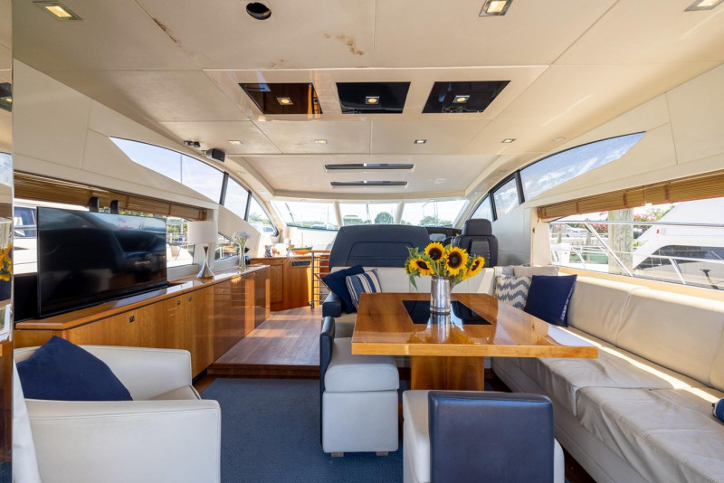 2010 64' 0" SUNSEEKER