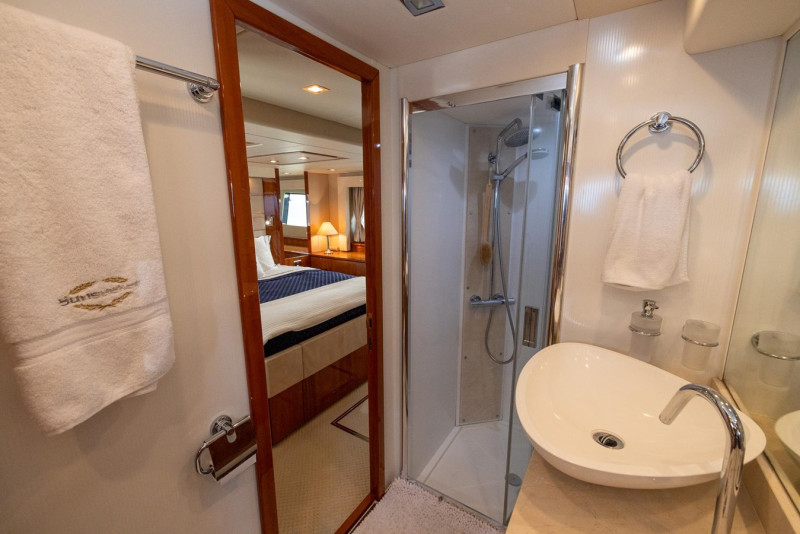 2010 64' 0" SUNSEEKER