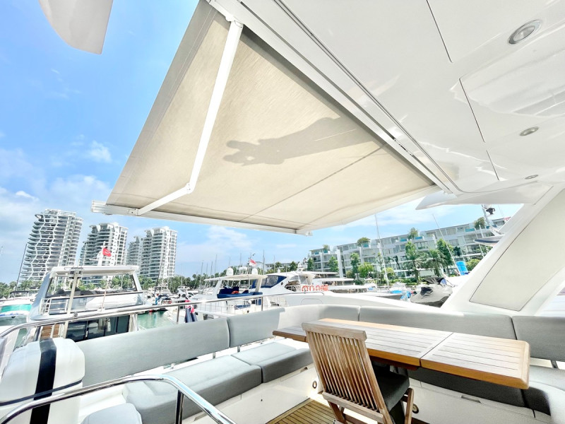 MANHATTAN 66 2019 68' 3" SUNSEEKER