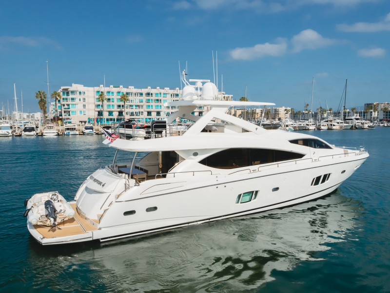 88 2011 88' 0" SUNSEEKER
