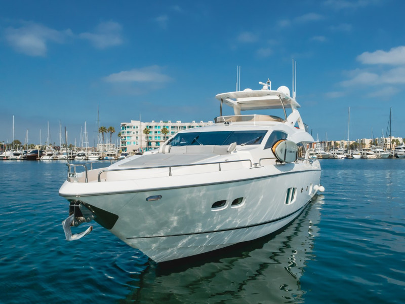 88 2011 88' 0" SUNSEEKER