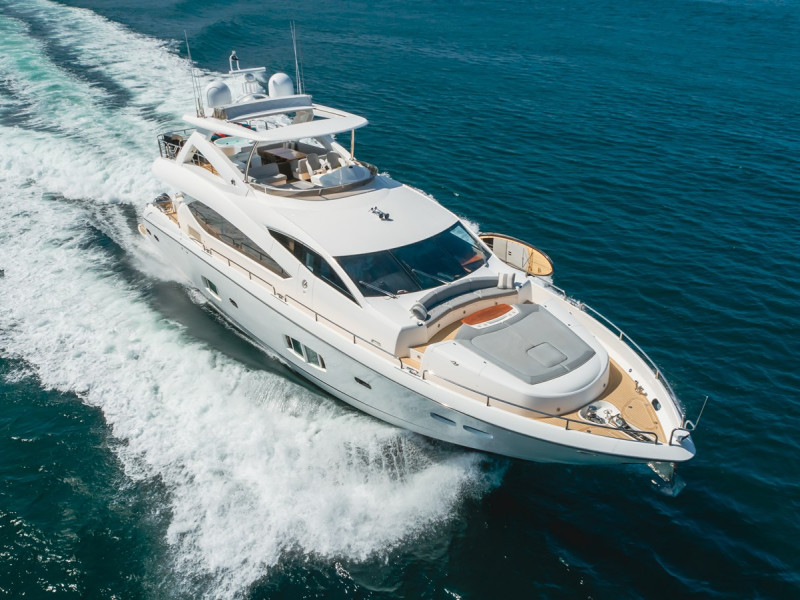88 2011 88' 0" SUNSEEKER