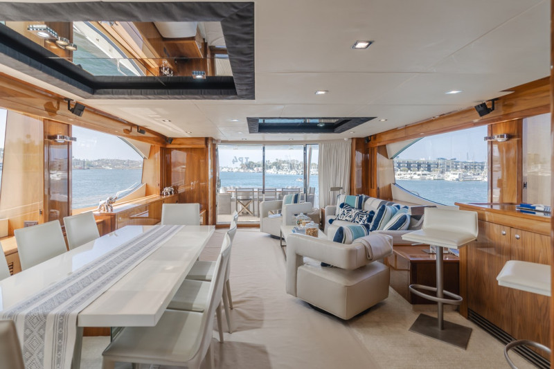 88 2011 88' 0" SUNSEEKER