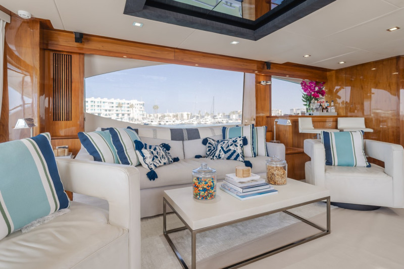 88 2011 88' 0" SUNSEEKER