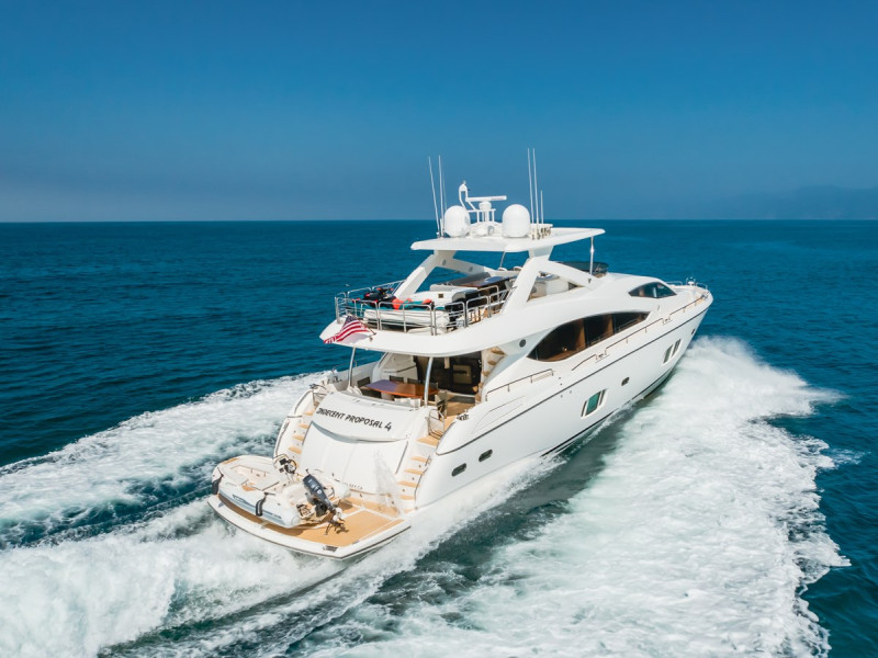 88 2011 88' 0" SUNSEEKER