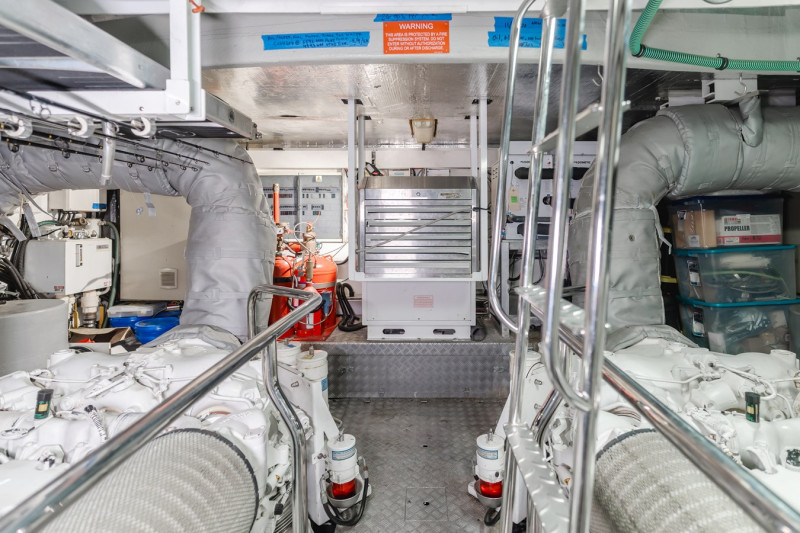 88 2011 88' 0" SUNSEEKER