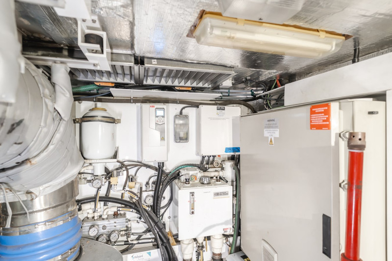 88 2011 88' 0" SUNSEEKER