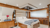 88 2011 88' 0" SUNSEEKER