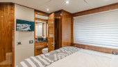 88 2011 88' 0" SUNSEEKER
