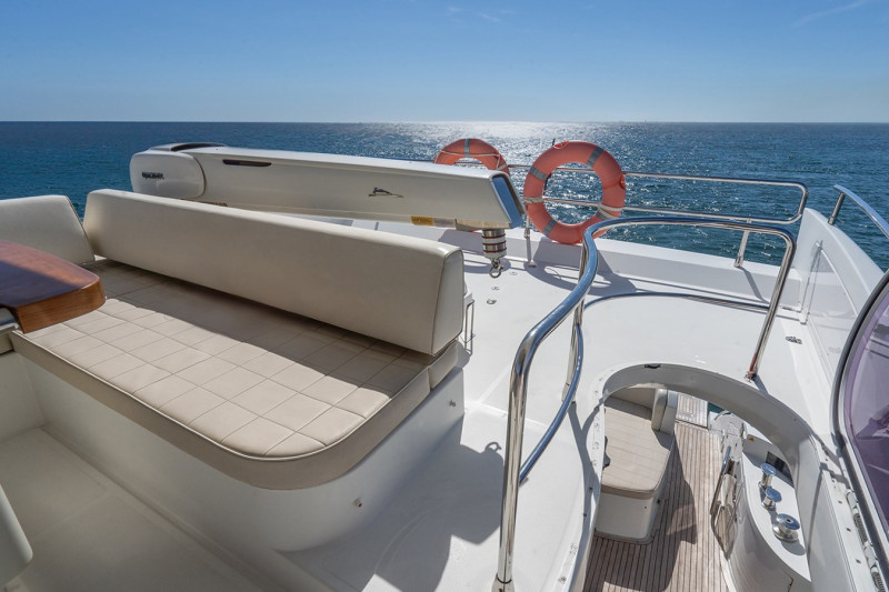 AZIMUT 64 2013 66' 1" AZIMUT YACHTS
