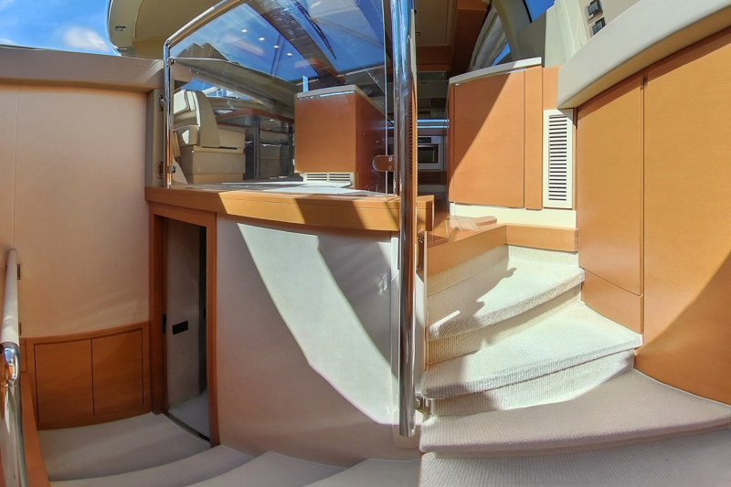 AZIMUT 64 2013 66' 1" AZIMUT YACHTS