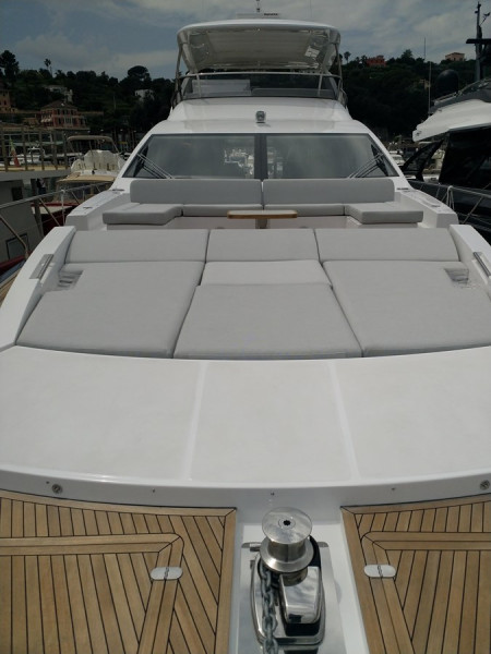 72 FLY 2022 74' 3" AZIMUT YACHTS