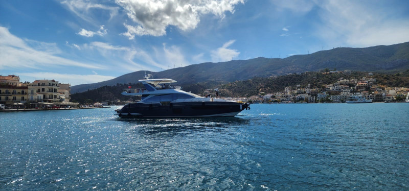 72 FLY 2022 74' 3" AZIMUT YACHTS