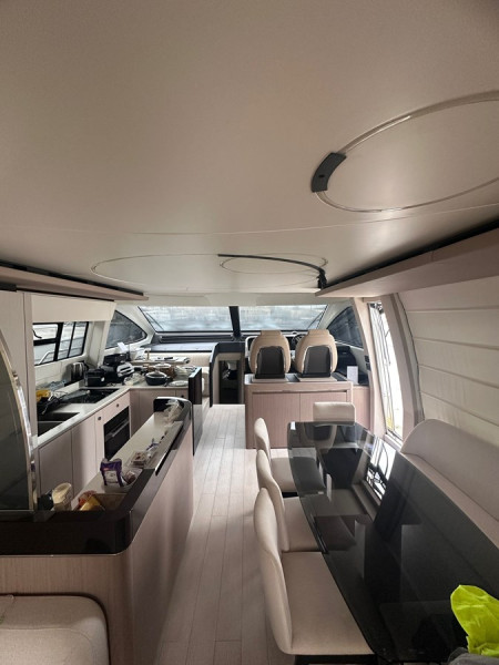 72 FLY 2022 74' 3" AZIMUT YACHTS