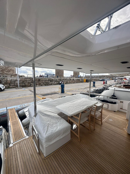 72 FLY 2022 74' 3" AZIMUT YACHTS