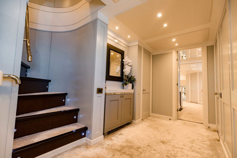 131 2012 131' 5" SUNSEEKER