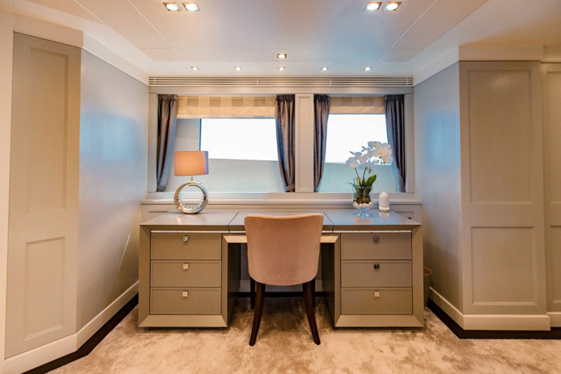 131 2012 131' 5" SUNSEEKER