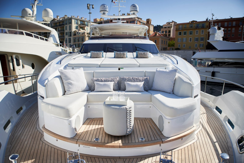 PRINCESS 30M 2019 99' 11" PRINCESS YACHTS