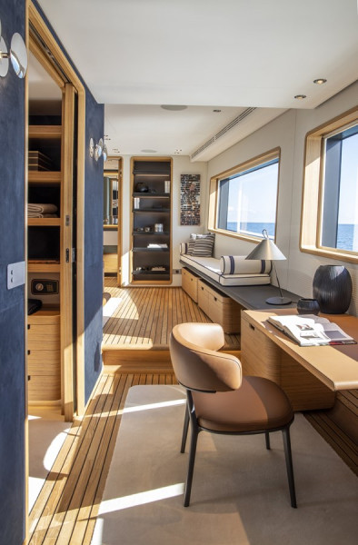 NAVETTA 30 2023 CUSTOM LINE