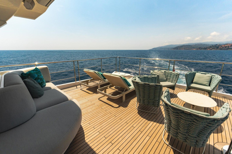 27 METRI  2019 87' 0" AZIMUT YACHTS