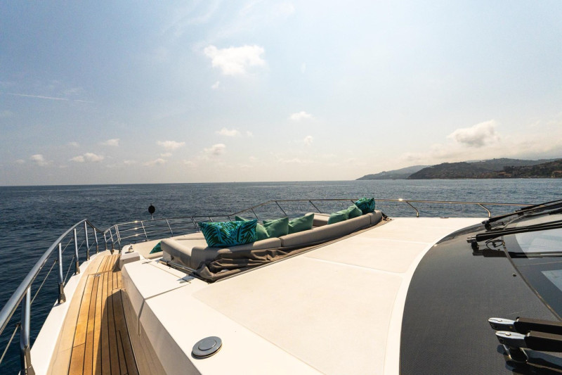 27 METRI  2019 87' 0" AZIMUT YACHTS