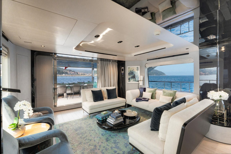 27 METRI  2019 87' 0" AZIMUT YACHTS