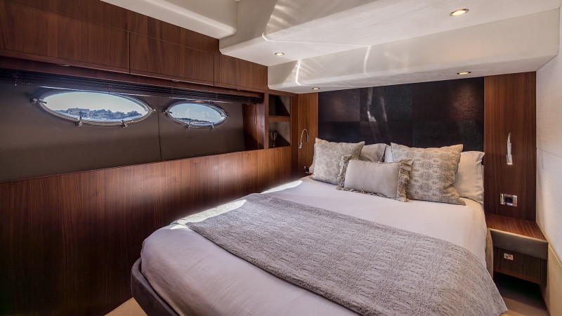 72 2012 74' 1" PRINCESS YACHTS