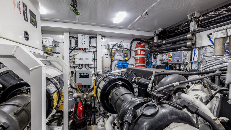 72 2012 74' 1" PRINCESS YACHTS