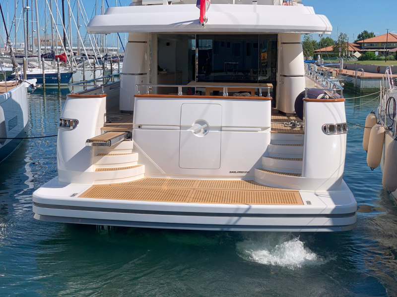 SL 82 2011 SANLORENZO YACHTS