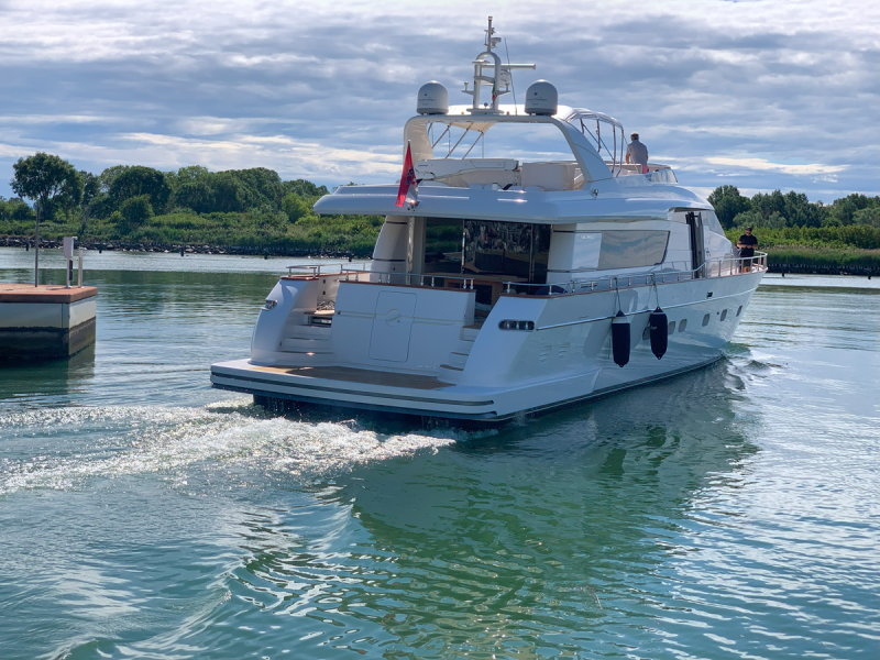 SL 82 2011 SANLORENZO YACHTS