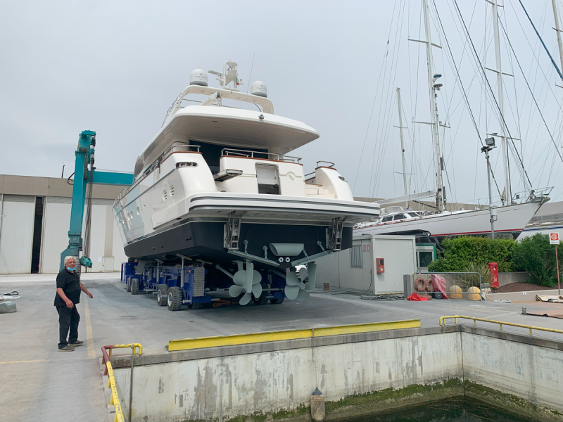 SL 82 2011 SANLORENZO YACHTS