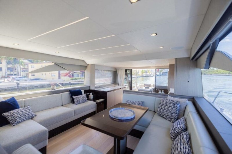 MANHATTAN 66 2019 66' 0" SUNSEEKER