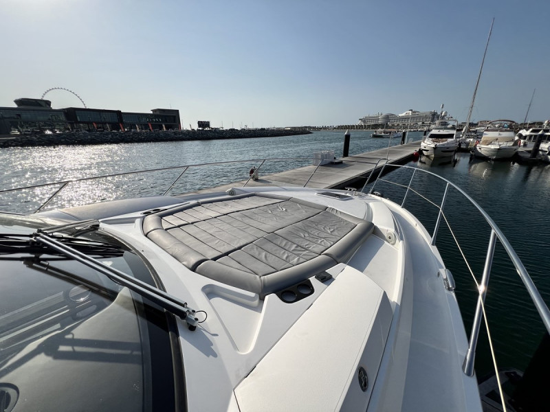 PREDATOR 57 2017 59' 10" SUNSEEKER