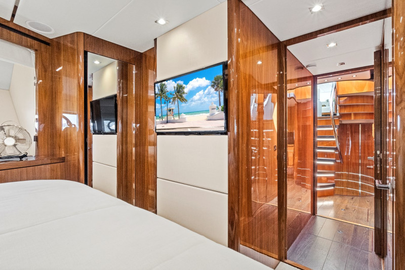 68 SPORT YACHT 2017 68' 0" SUNSEEKER