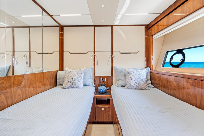 68 SPORT YACHT 2017 68' 0" SUNSEEKER