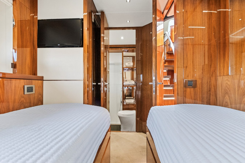 68 SPORT YACHT 2017 68' 0" SUNSEEKER