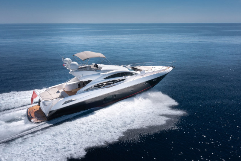 74' 2011 74' 10" SUNSEEKER
