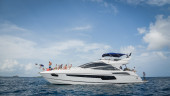 68 SPORT YACHT 2013 71' 2" SUNSEEKER