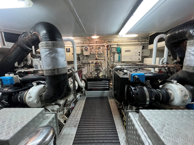 MAGELLANO 74 2012 74' 4" AZIMUT YACHTS