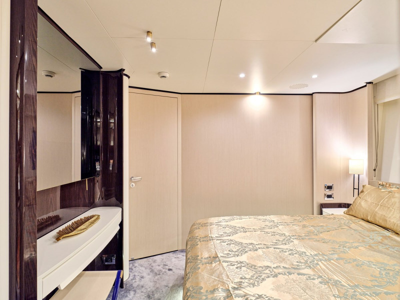 GRANDE 32 METRI 2019 105' 0" AZIMUT YACHTS