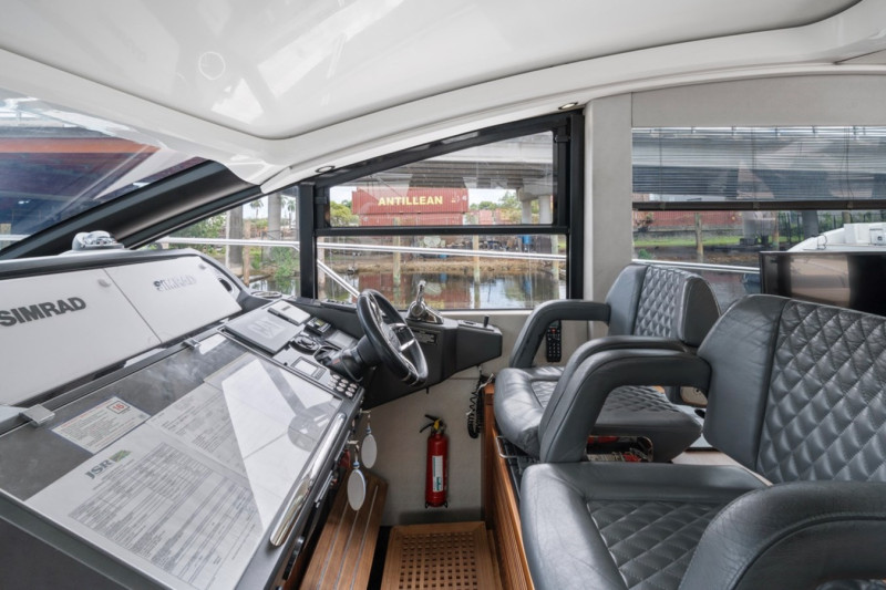 PREDATOR 57 2018 57' 0" SUNSEEKER