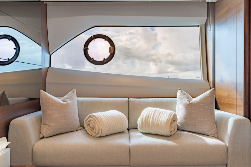 PRINCESS F70 2019 70' 0" PRINCESS YACHTS