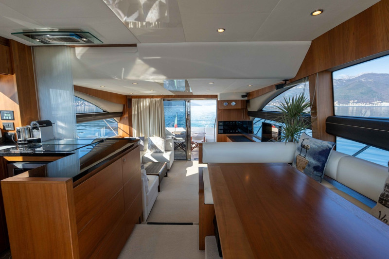 2012 61' 1" PRINCESS YACHTS